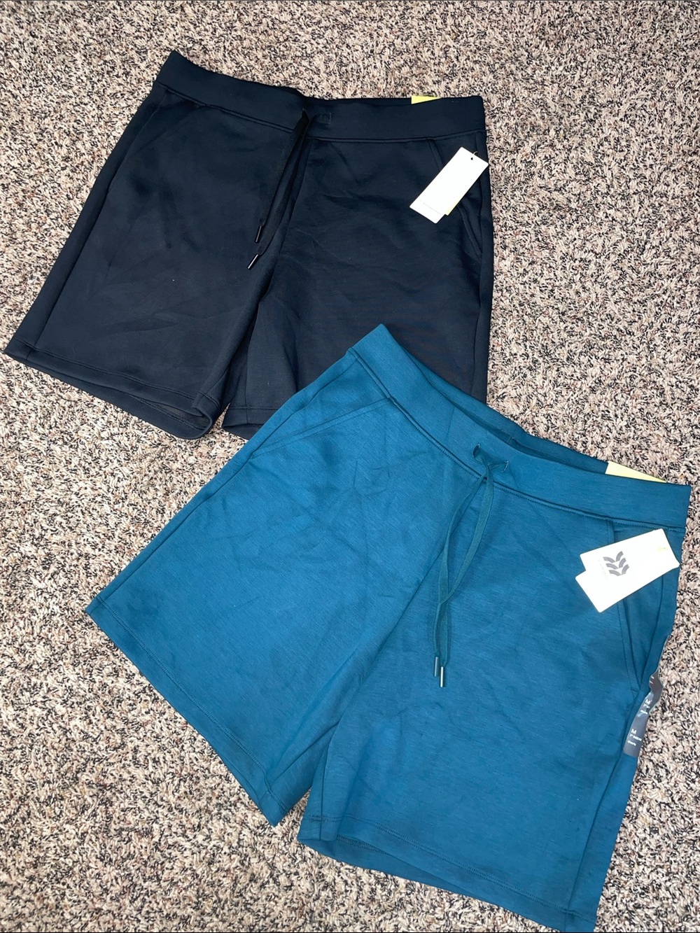 Men's Casual Drawstring Shorts - Teal and Black Sleek Spacer M NWT
